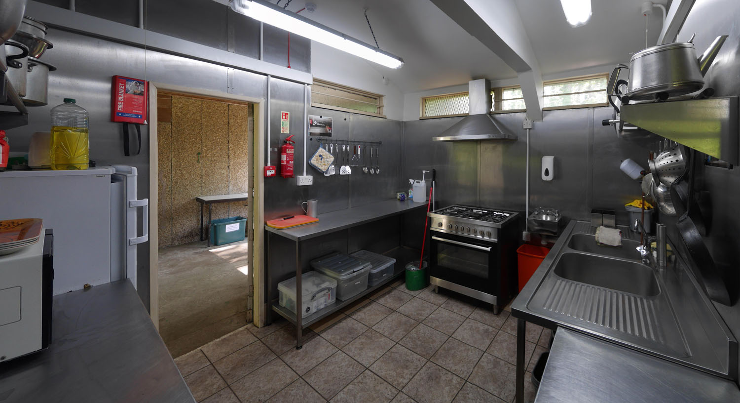 03 INTERIOR KITCHEN 02